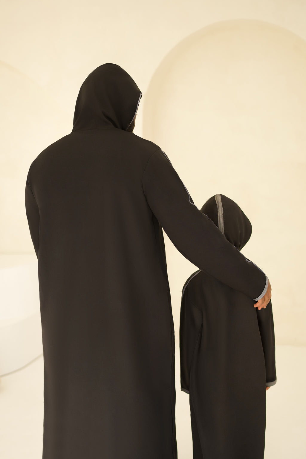 Rihla Men Hooded Thobe